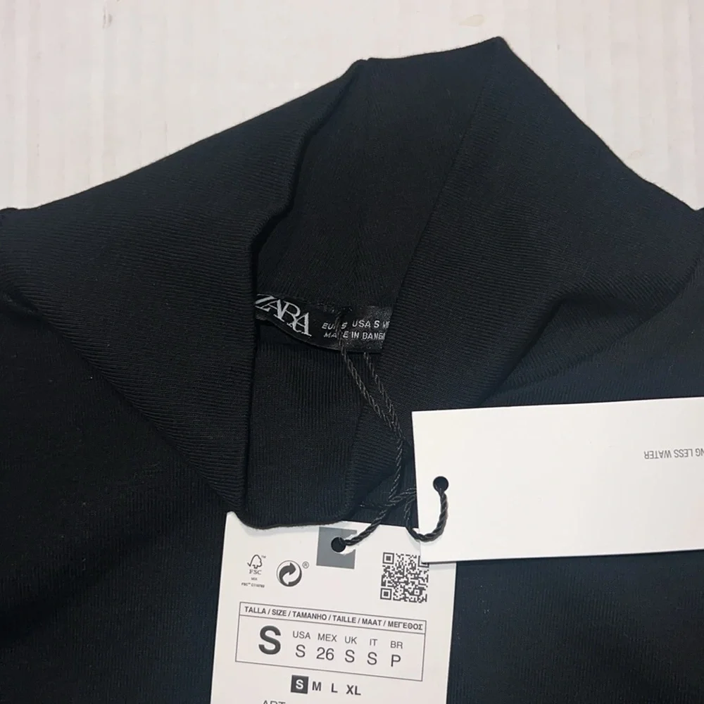 Women’s Zara Turtleneck Blouuse Top Size S New - Picture 3 of 4